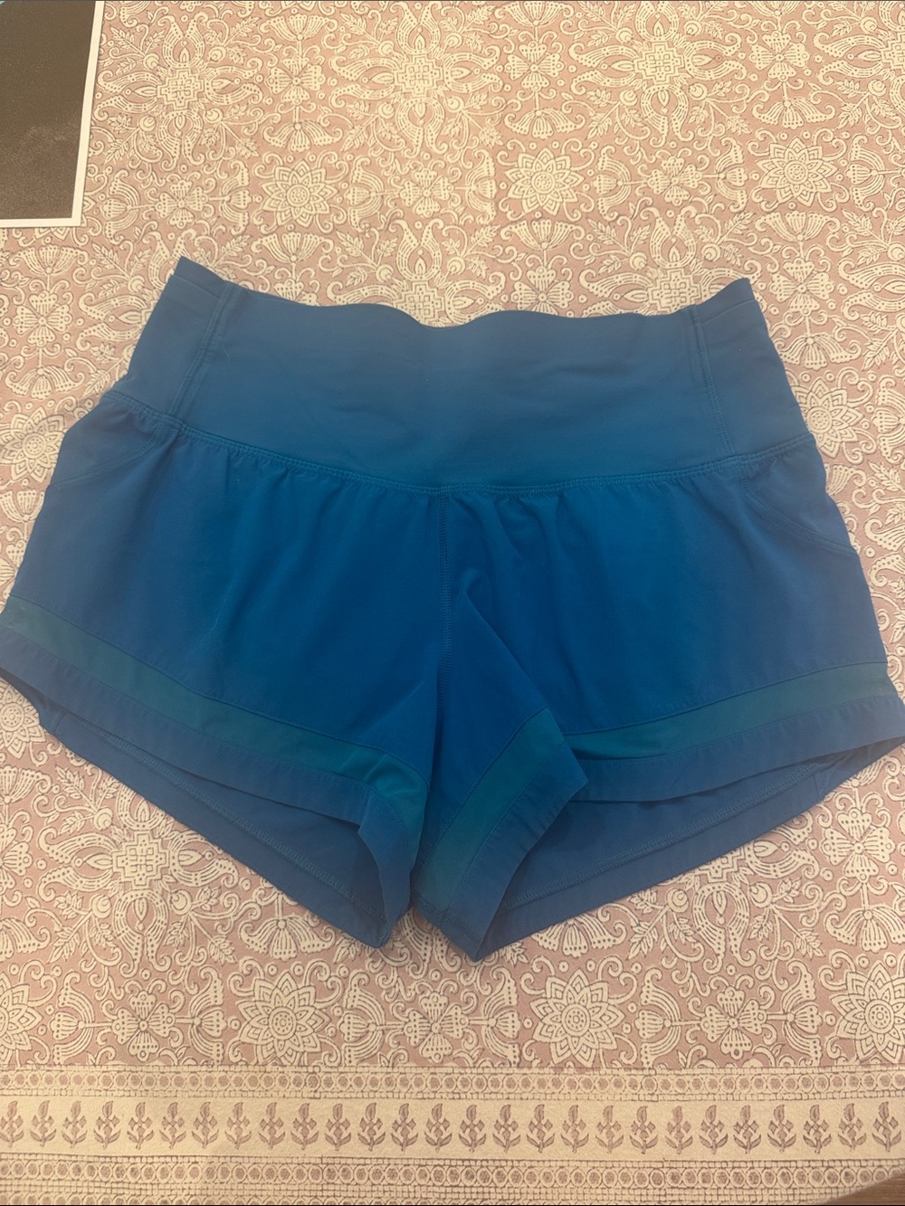 Lululemon blue running shorts size 6